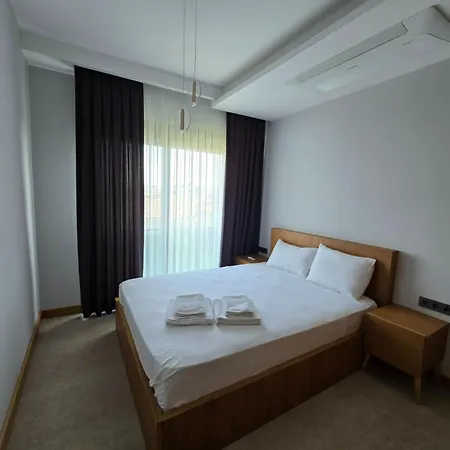 Willa Ayayorgi Sueper Lueks Havuzlu Çeşme