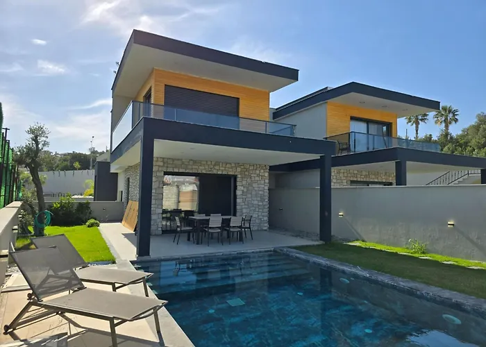 Ayayorgi Sueper Lueks Havuzlu Βίλα Çeşme